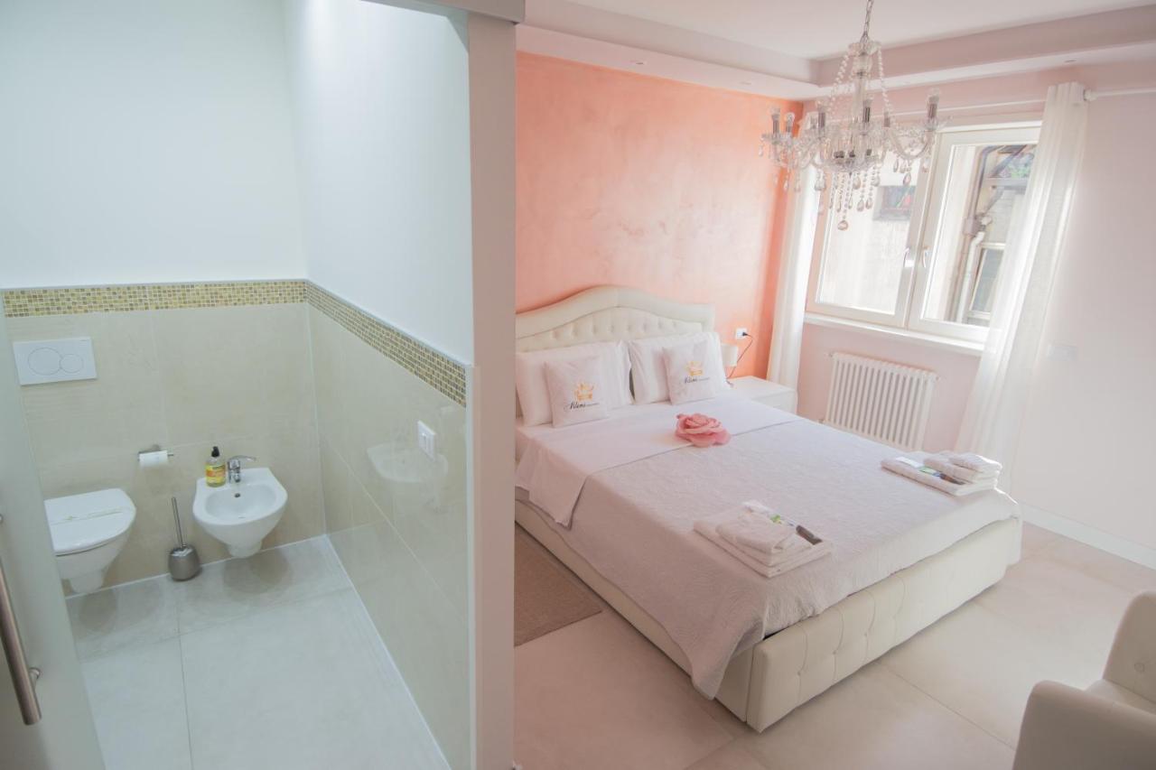 Klemi, Rooms In Old Town Dolomia Best Home Check In Automatico Trento Bagian luar foto